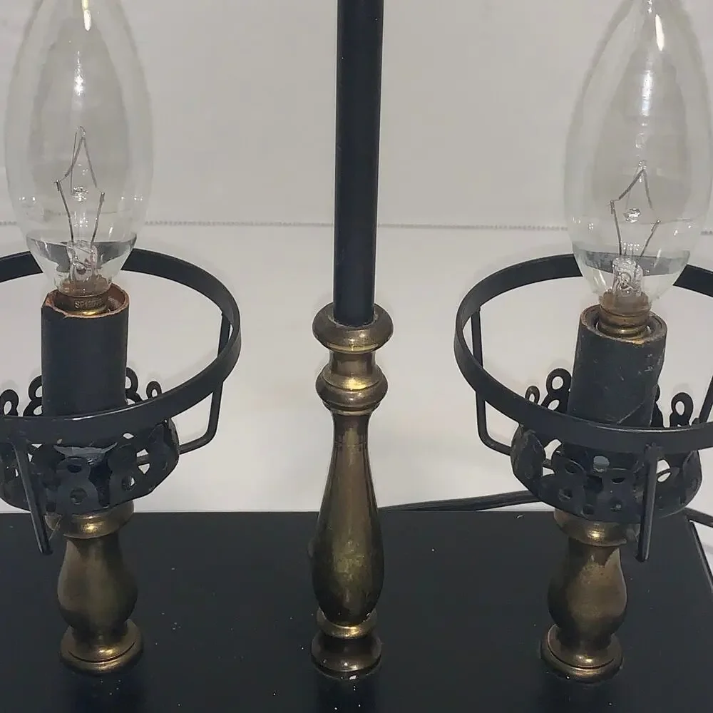 None this lamp